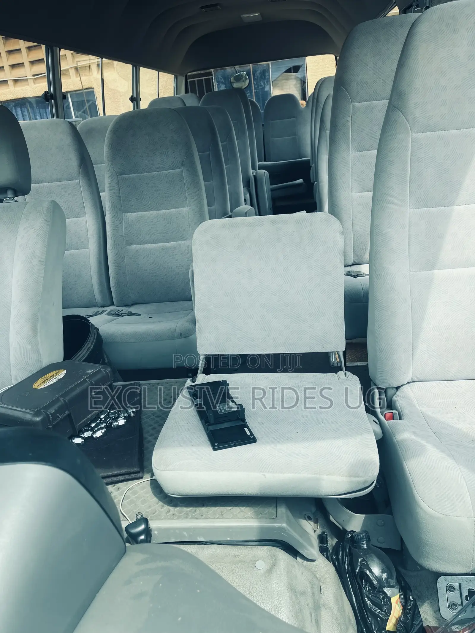 Mitsubishi Fuso Rosa 2014 White