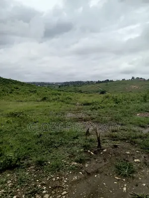 An Acre for Sale in Semuto at Only Ugx 35m