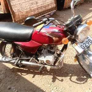 Bajaj Boxer 100 2023 Red