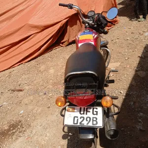 Bajaj Boxer 100 2023 Red