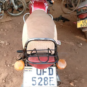 Bajaj Boxer 100 2023 Red