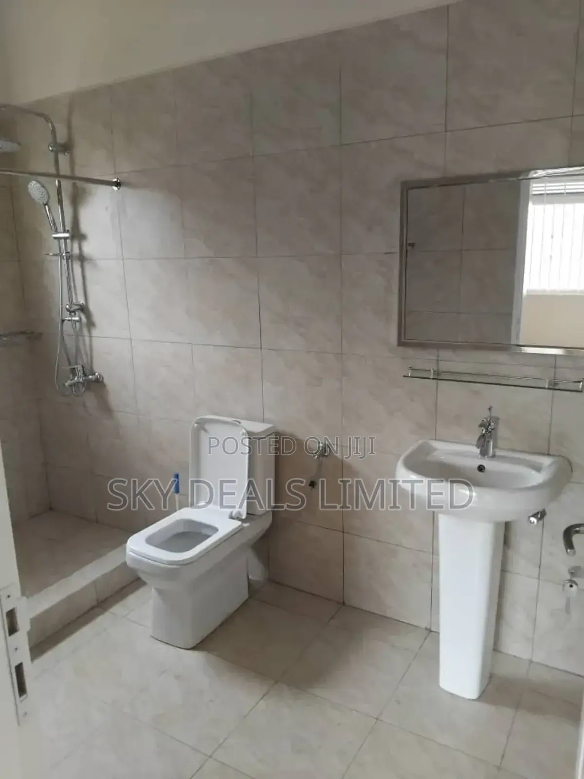 4bdrm Duplex in Kyanja, Nakawa for sale