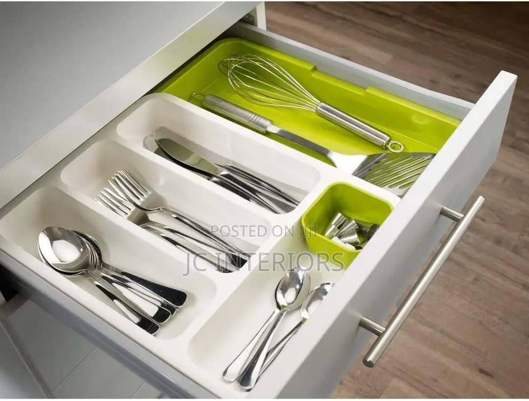 Adjustable Drawer Cutlery Tray Separation