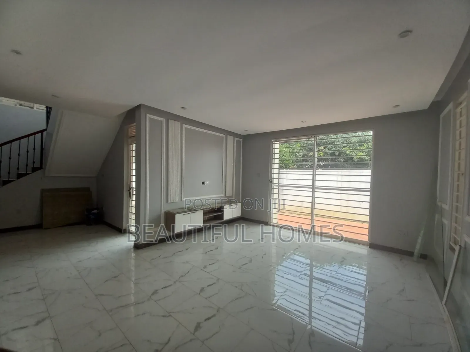 Furnished 4bdrm Duplex in Kira, Central Division for sale