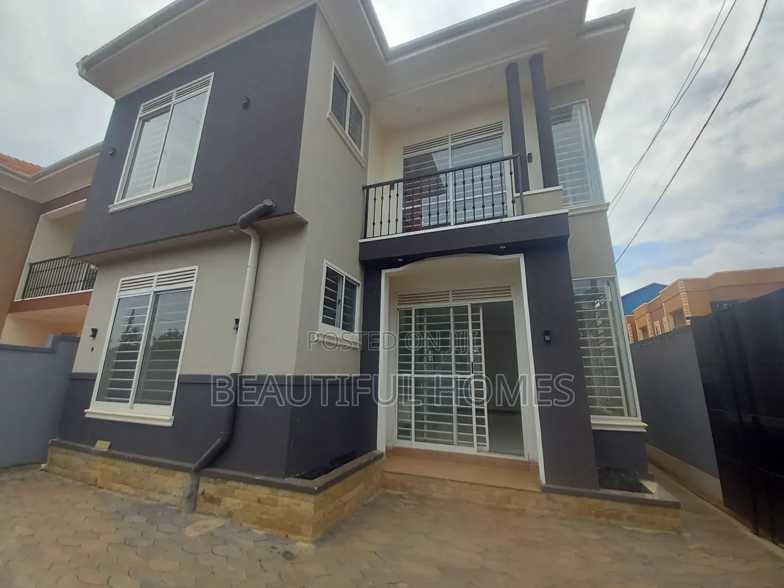 Furnished 4bdrm Duplex in Kira, Central Division for sale