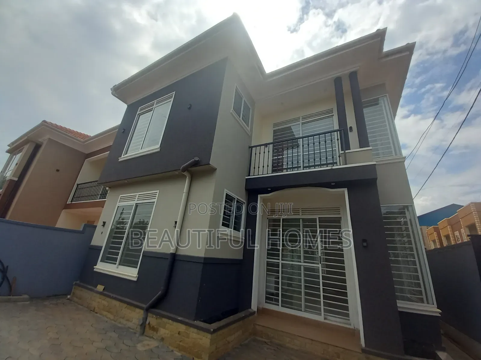 Furnished 4bdrm Maisonette in Kira Gated Estate for sale