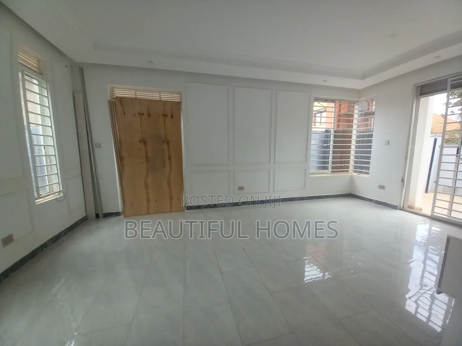 Furnished 4bdrm Maisonette in Kira Gated Estate for sale
