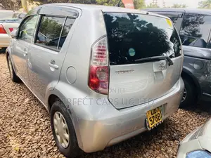 Toyota Passo 1.0 AWD 2008 Silver