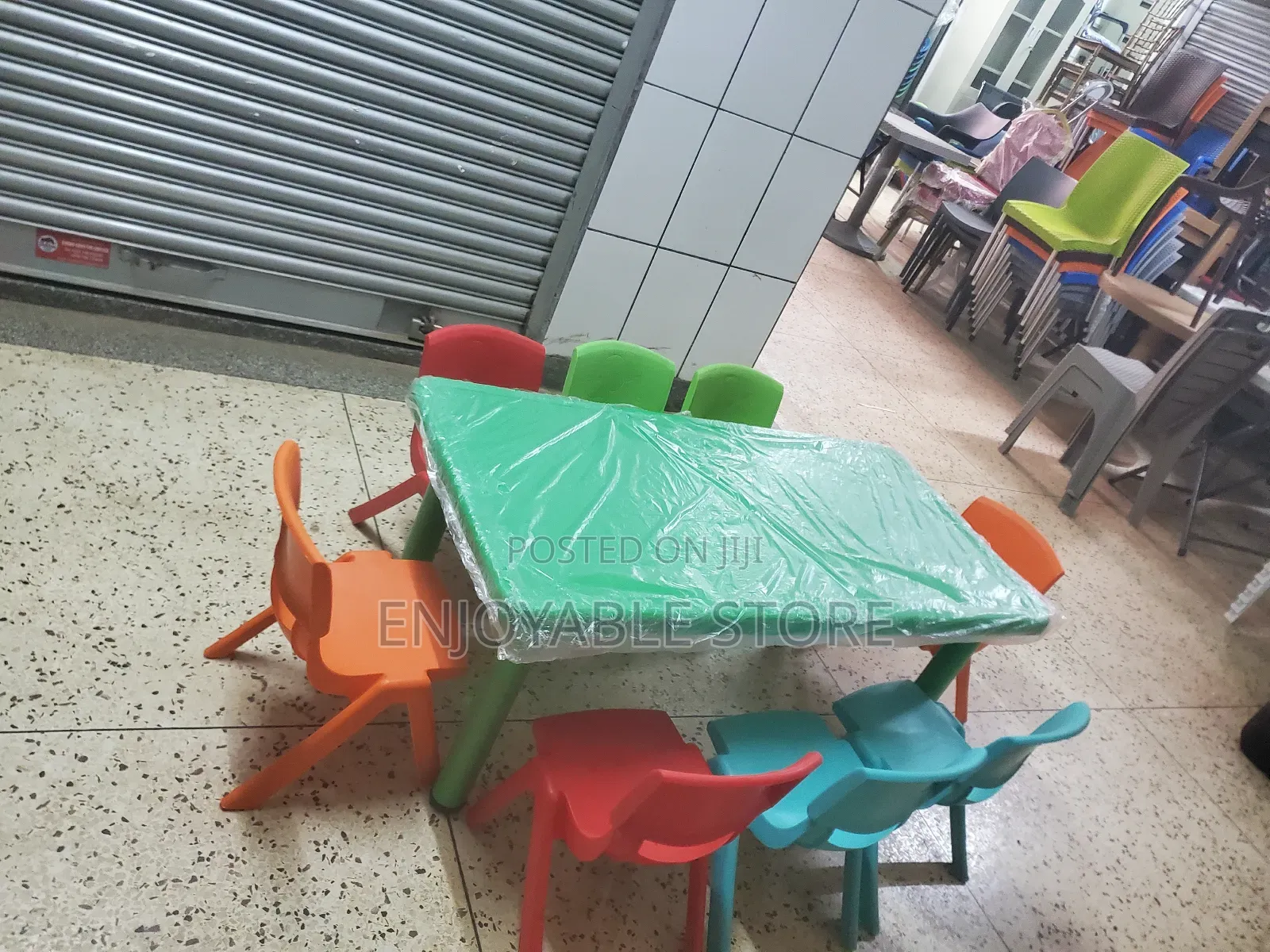 Set of Plastic Kids Table and 8 Chairs