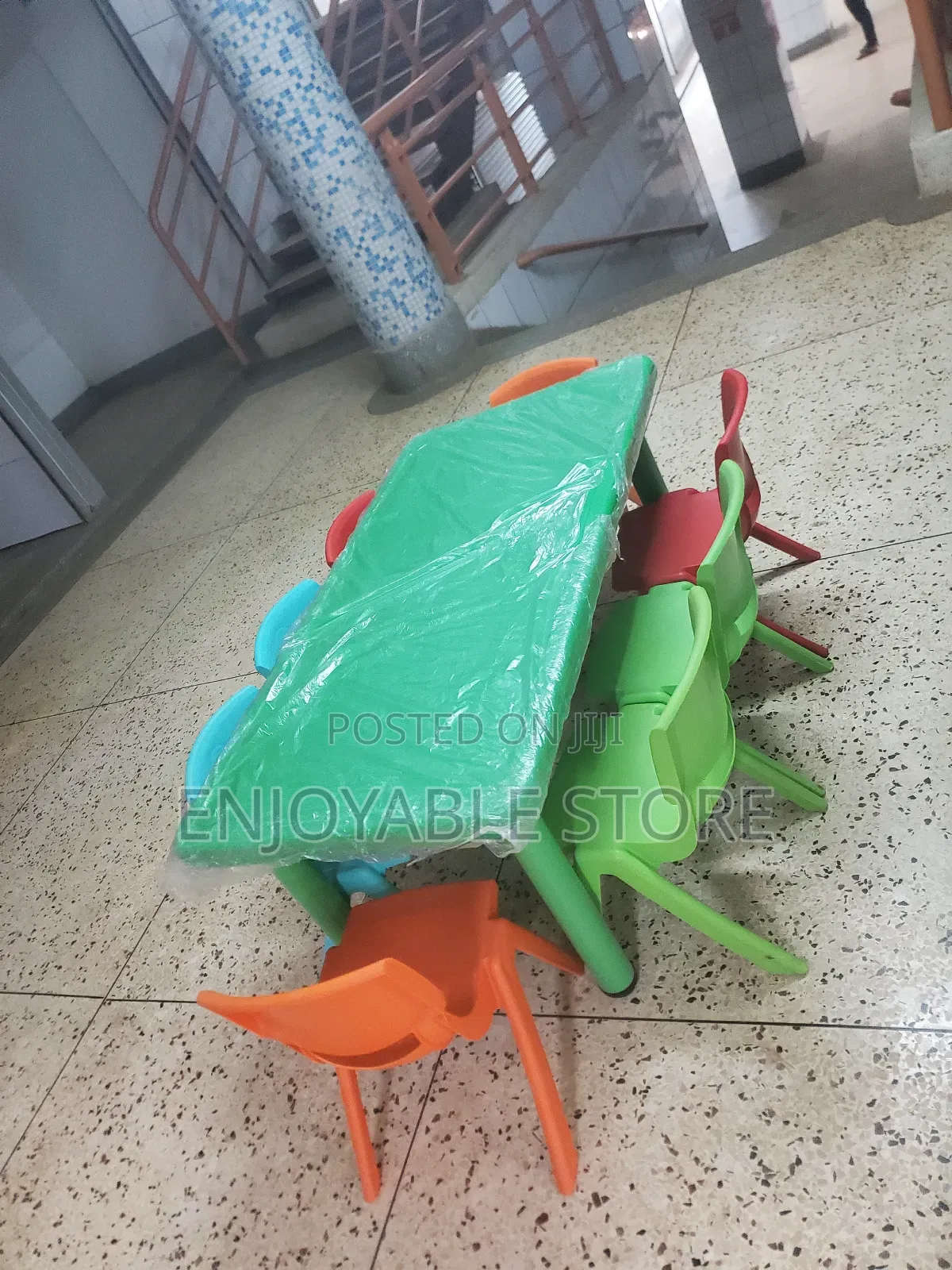 Set of Plastic Kids Table and 8 Chairs