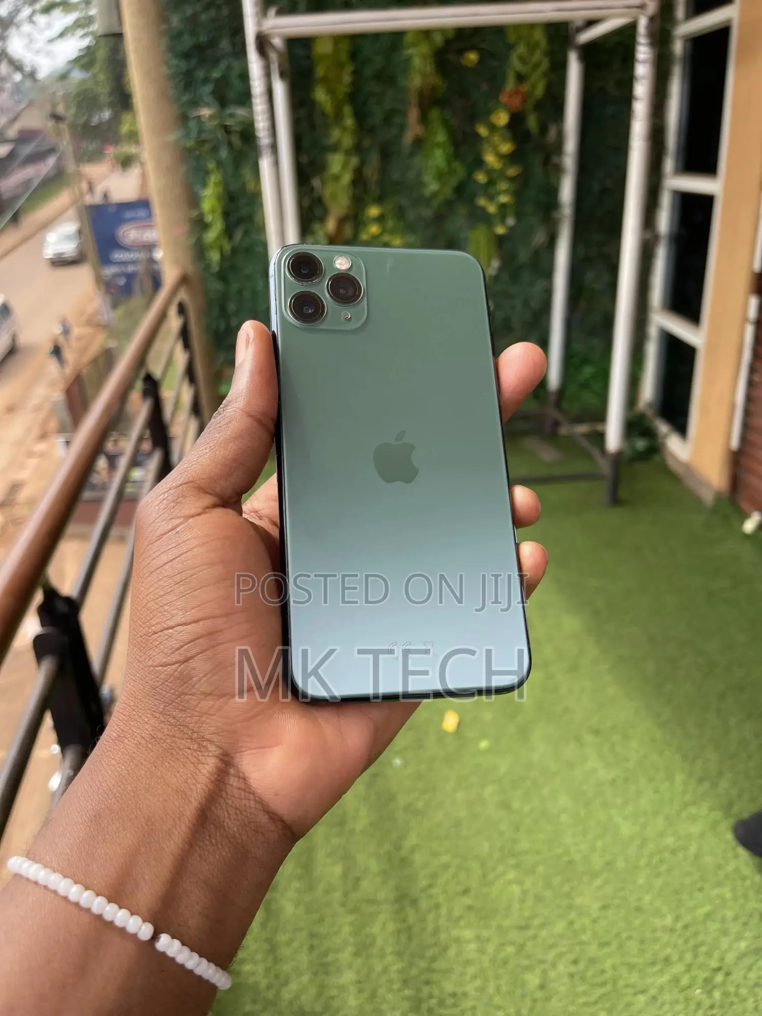 Apple iPhone 11 Pro Max 64 GB Green