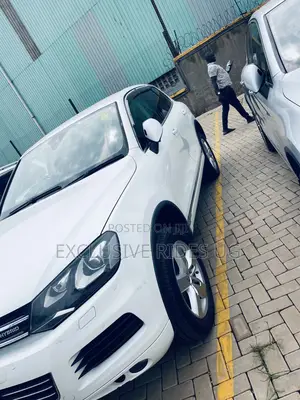 Volkswagen Touareg 2014 White