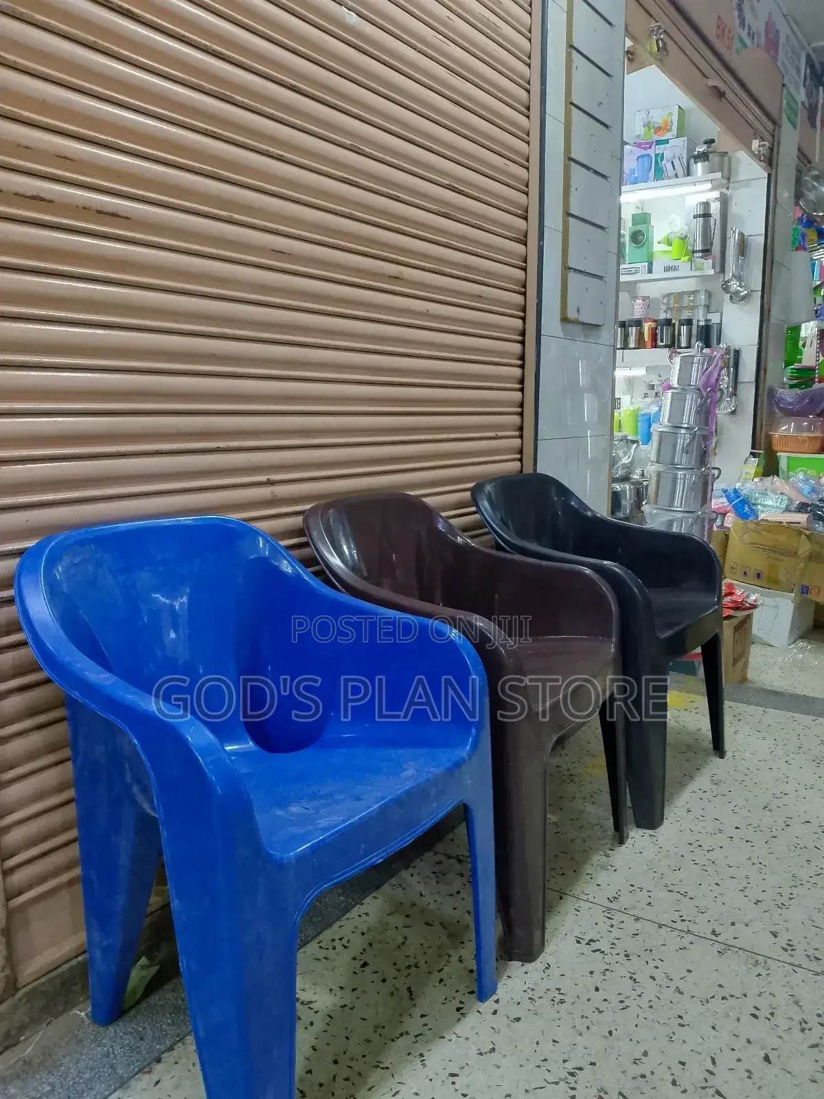 Plastic Chairs Plastic Chairs 3pcs