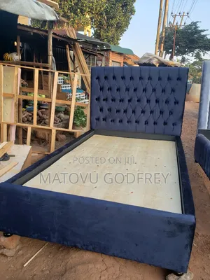 Nevy Blue 4x6 Bed