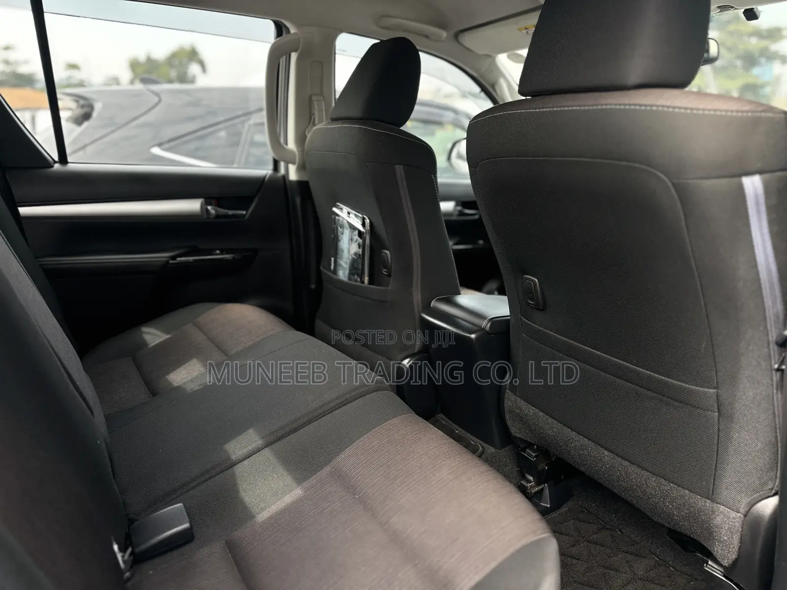 Toyota Hilux 2018 Silver