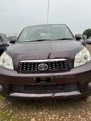 Photo - Toyota Rush 1.5 AWD 2010 Burgundy