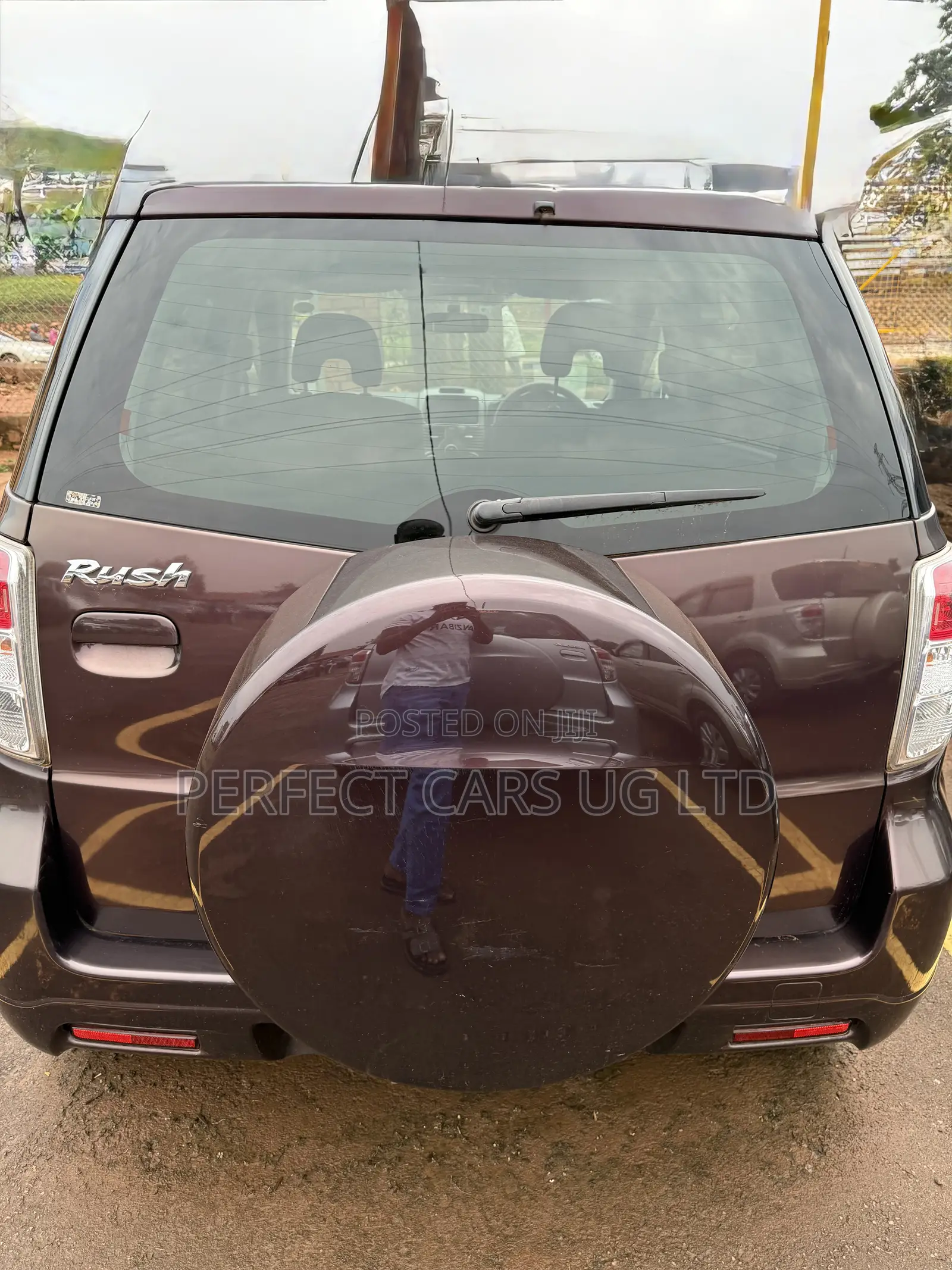 Toyota Rush 1.5 AWD 2010 Burgundy