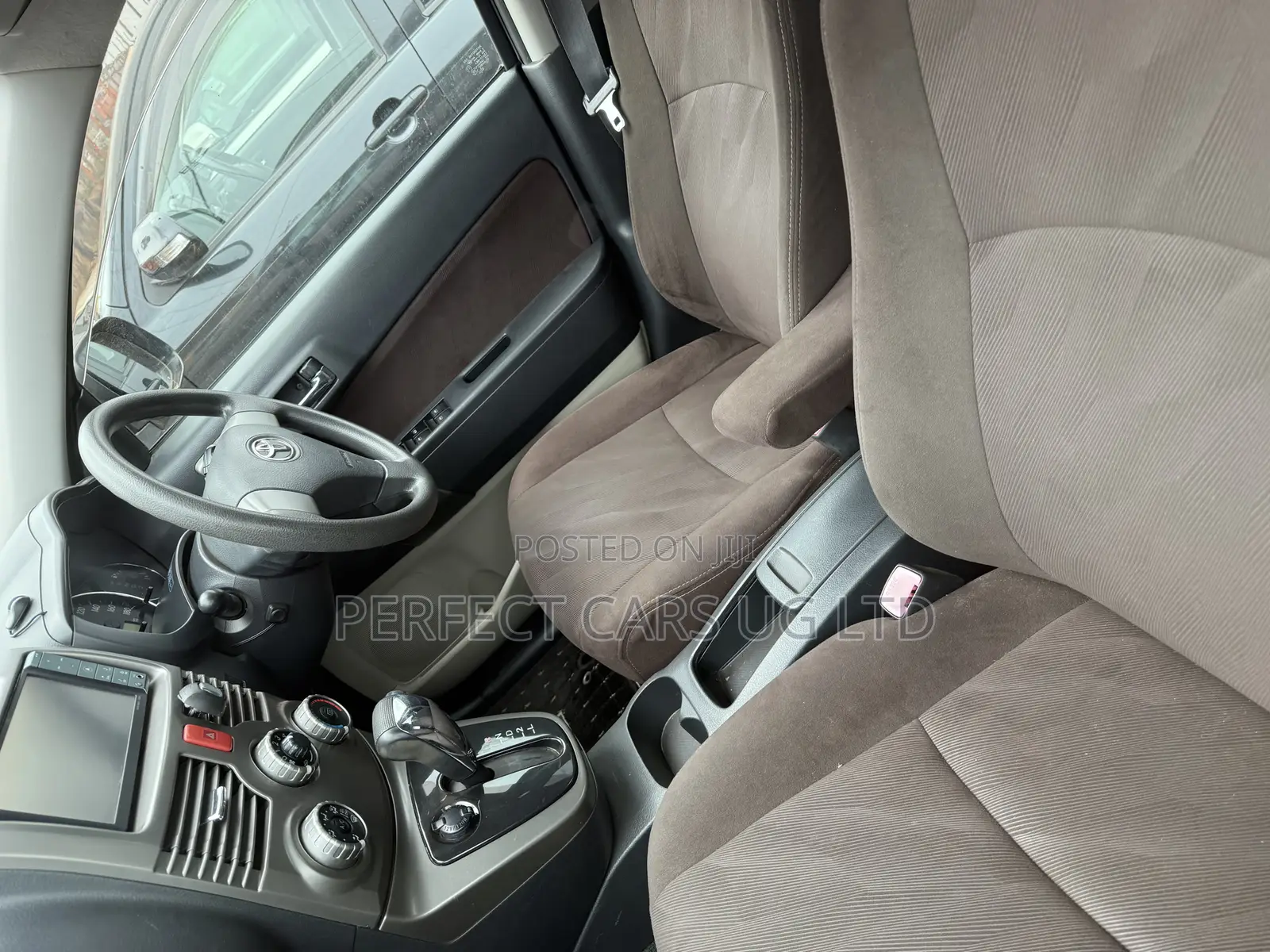 Toyota Rush 1.5 AWD 2010 Burgundy