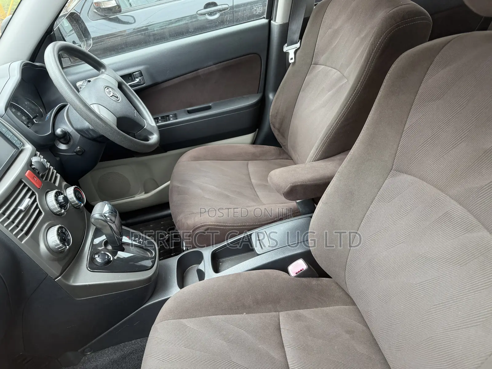 Toyota Rush 1.5 AWD 2010 Burgundy
