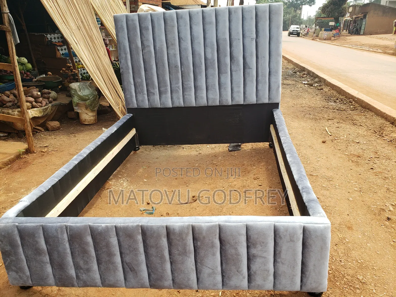 Gray 5x6 Striped Bed