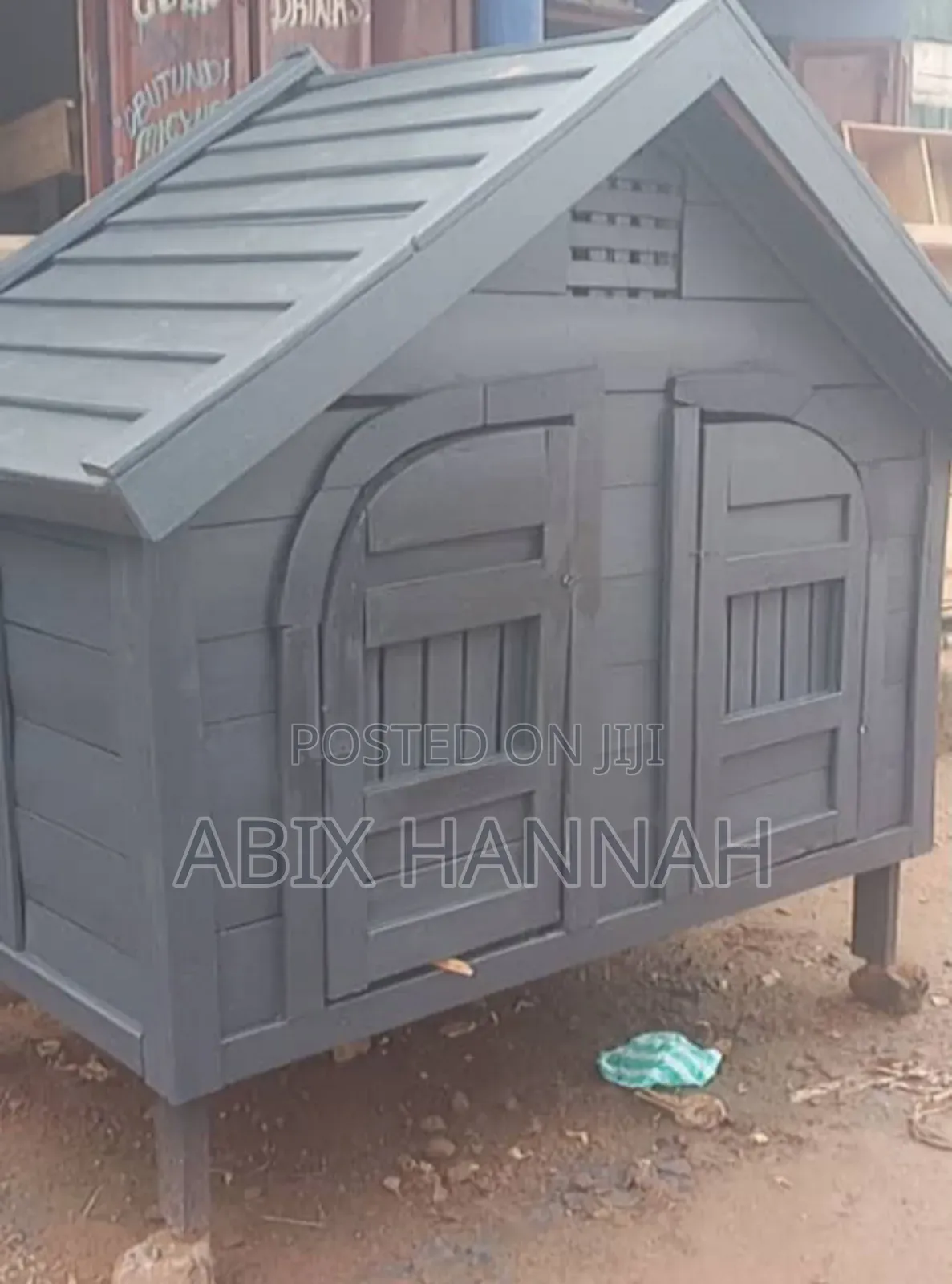 Dog House or Kennels