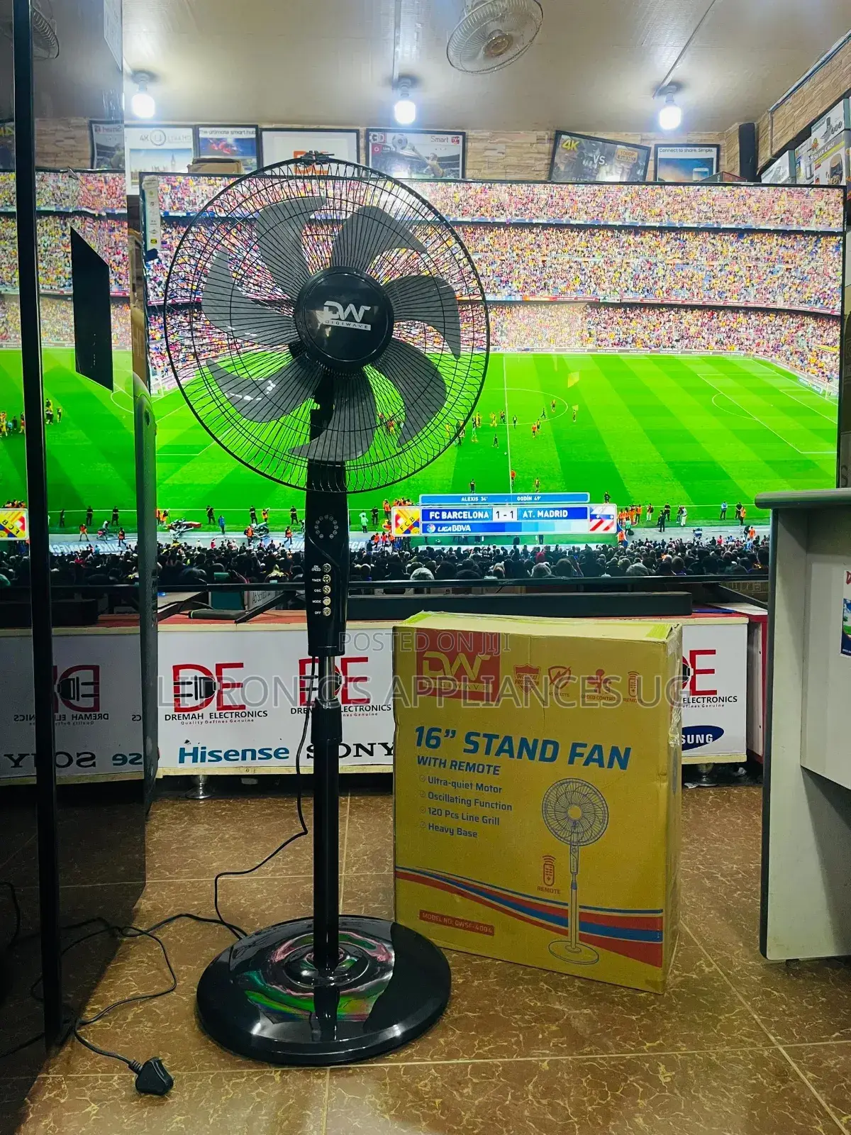 Digi Wave Fan With a Remote