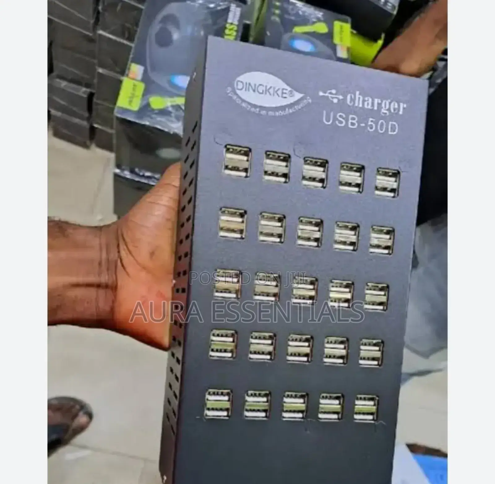 Intelligent USB Charging Station With 50 Ports