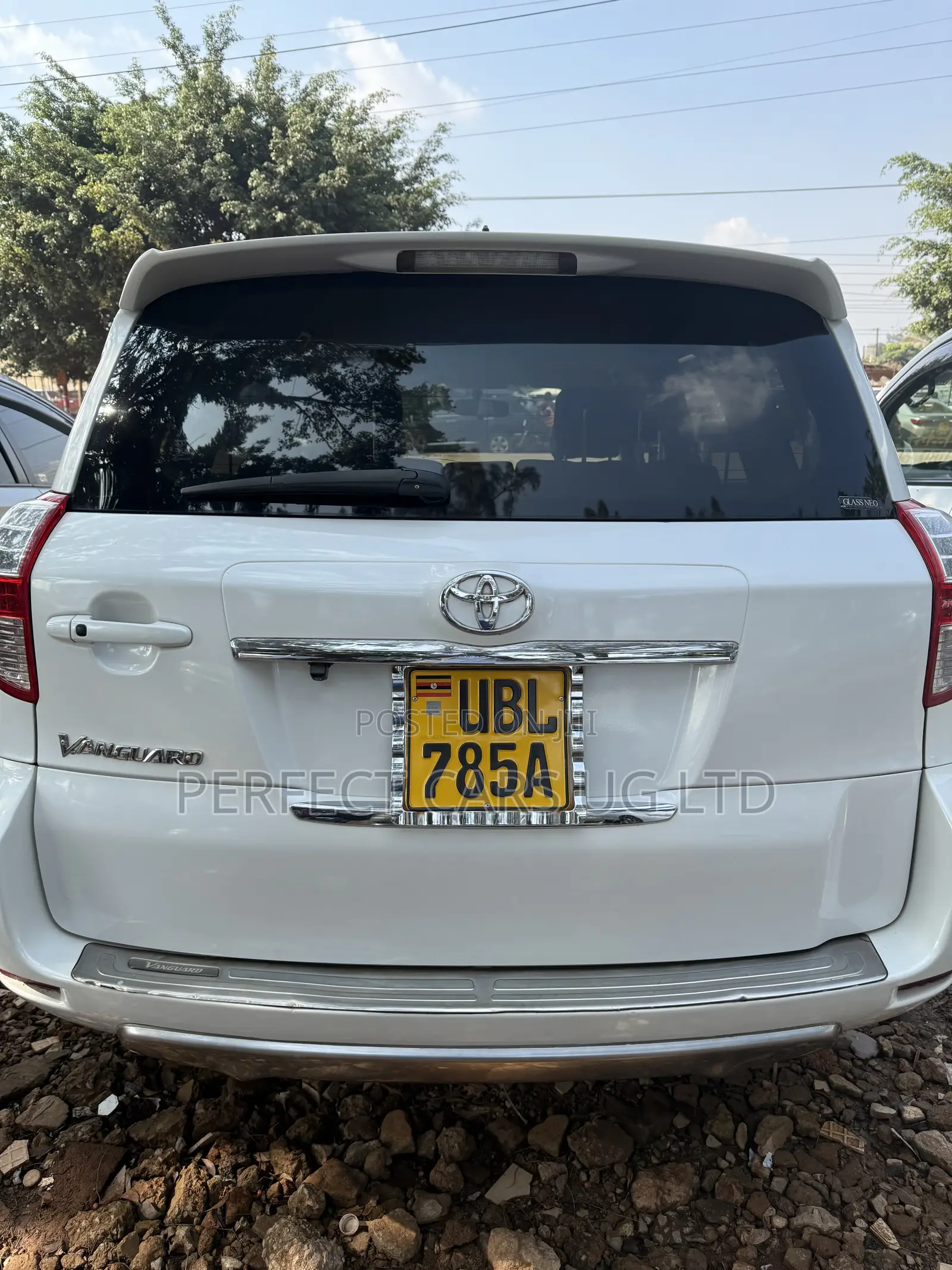 Toyota Vanguard 2008 White