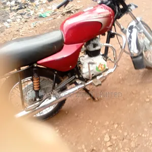 Bajaj Boxer 100 2023 Red