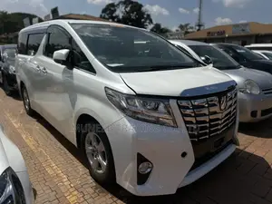 Toyota Alphard 2.4 Petrol AWD 2015 White