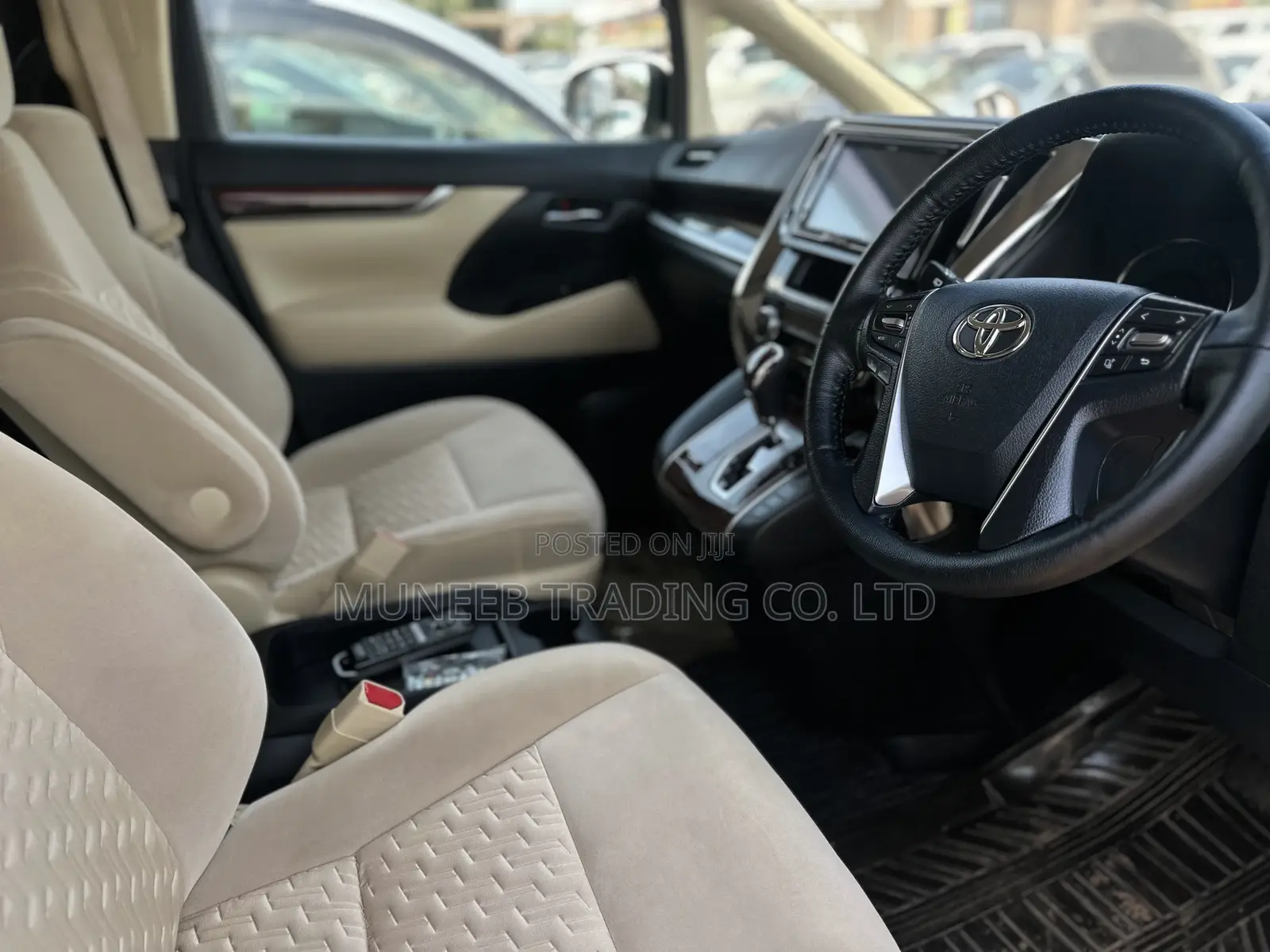 Toyota Alphard 2.4 Petrol AWD 2015 White