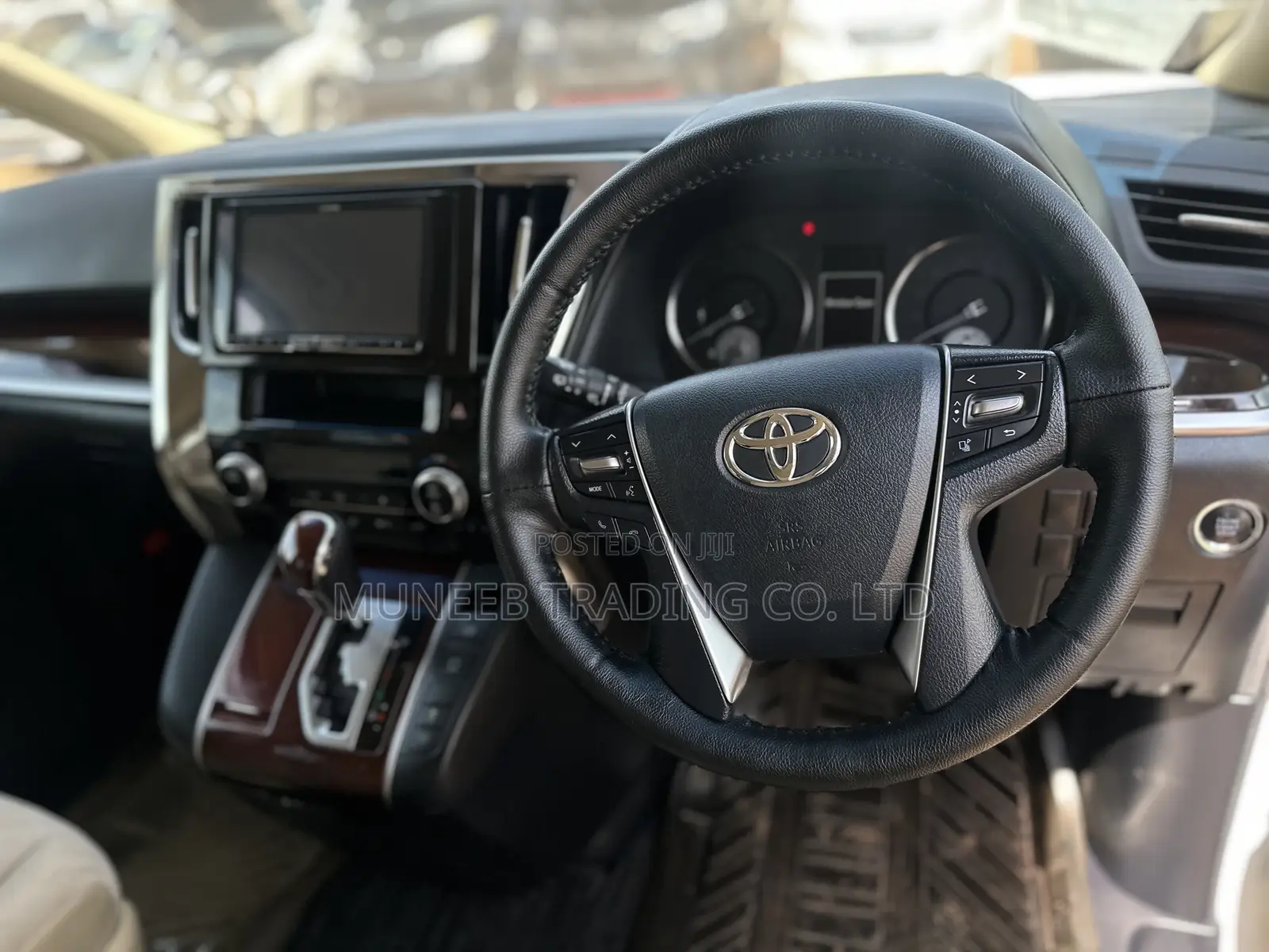 Toyota Alphard 2.4 Petrol AWD 2015 White