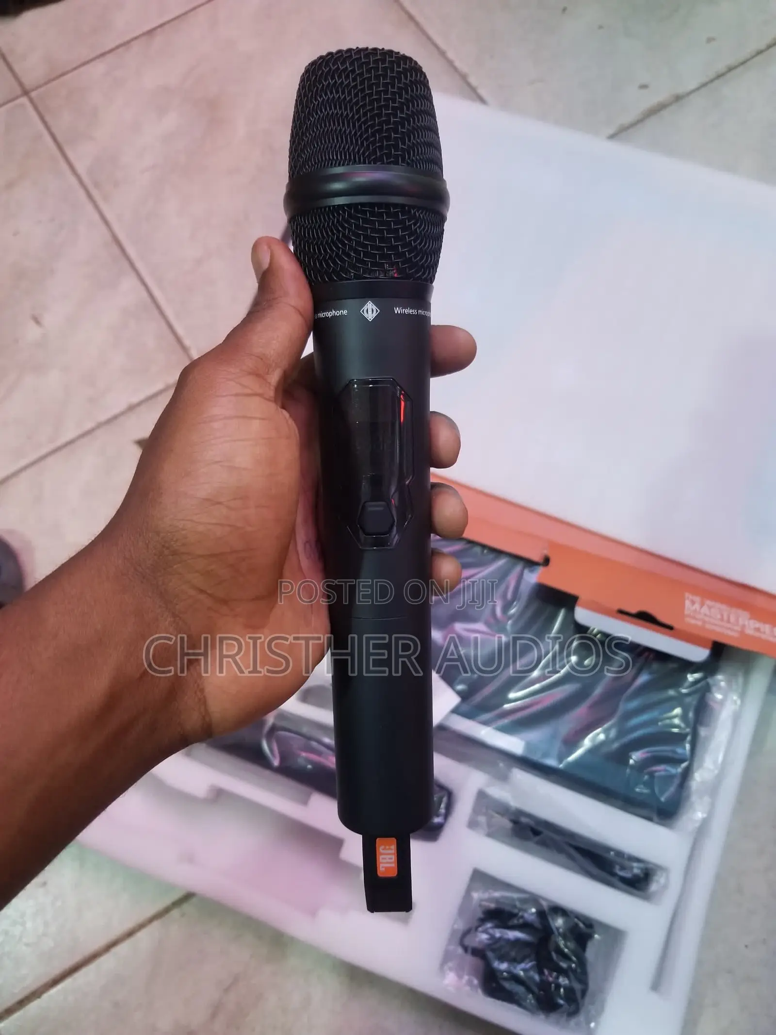 Wireless Masterpiece Microphone