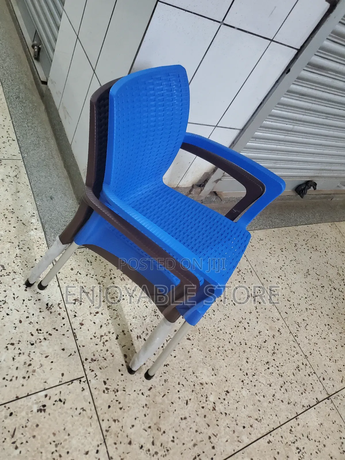 Happy Plastic Chairs Plastic Chairs