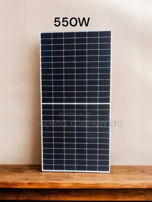 550w Mono Crystalline Solar Panel Green Energy