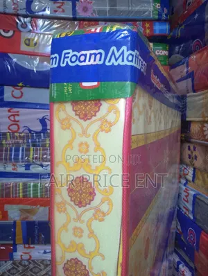 Mattress. Sealed Cover. 5*6*6inches.( Brown)