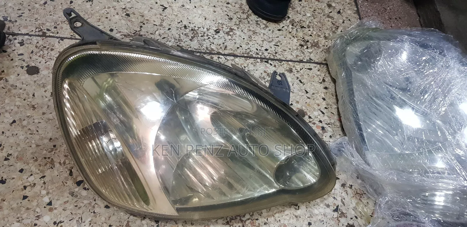 Headlamps for Toyota Vitz Super