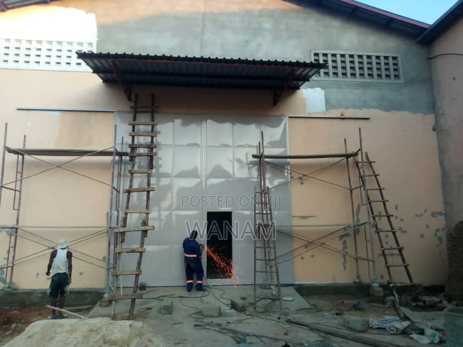 300 SQM of Warehouse Space in Luzira to Let.
