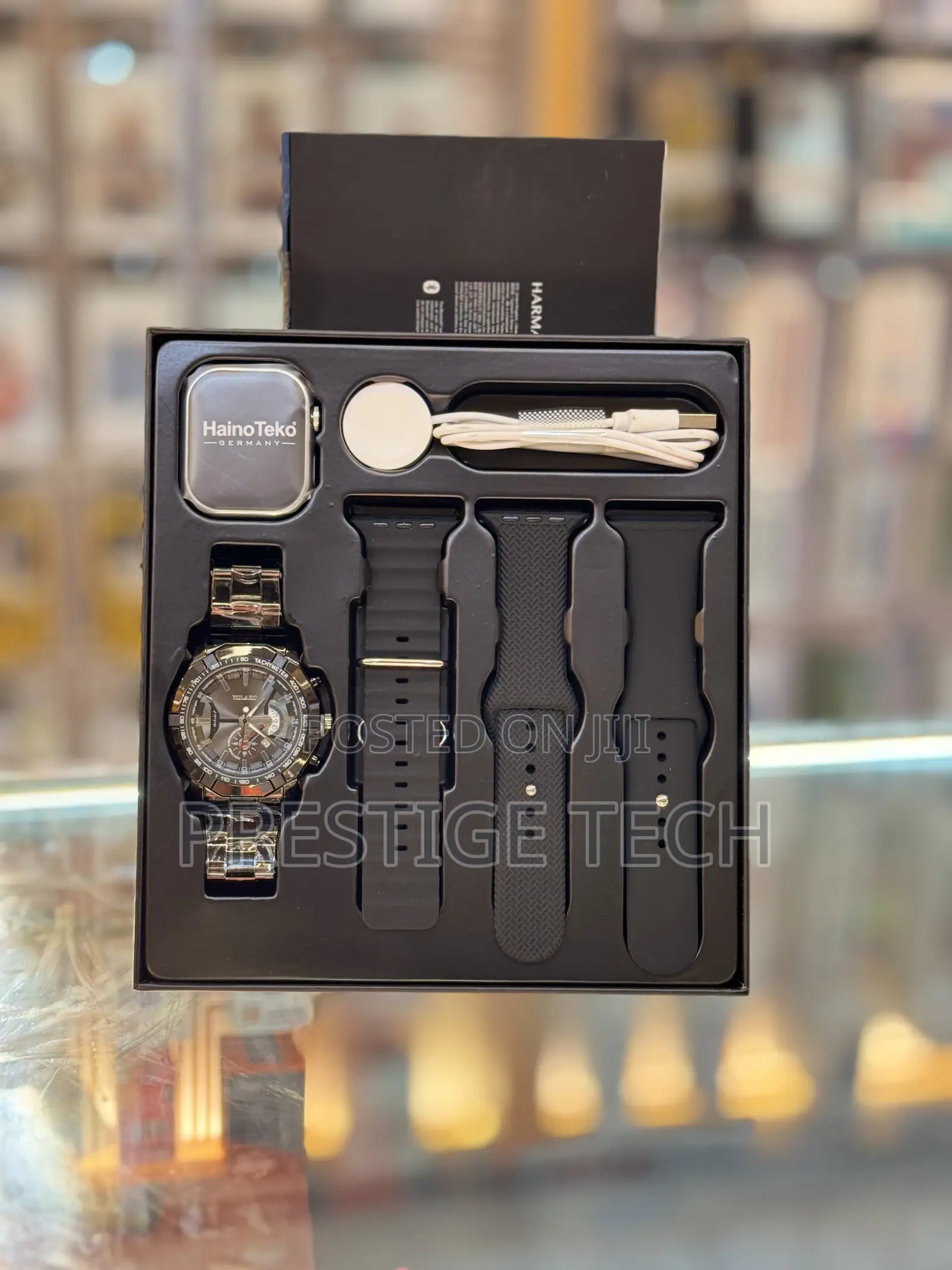 Haino Teko GP14 Smartwatch and Traditional Watch Combo