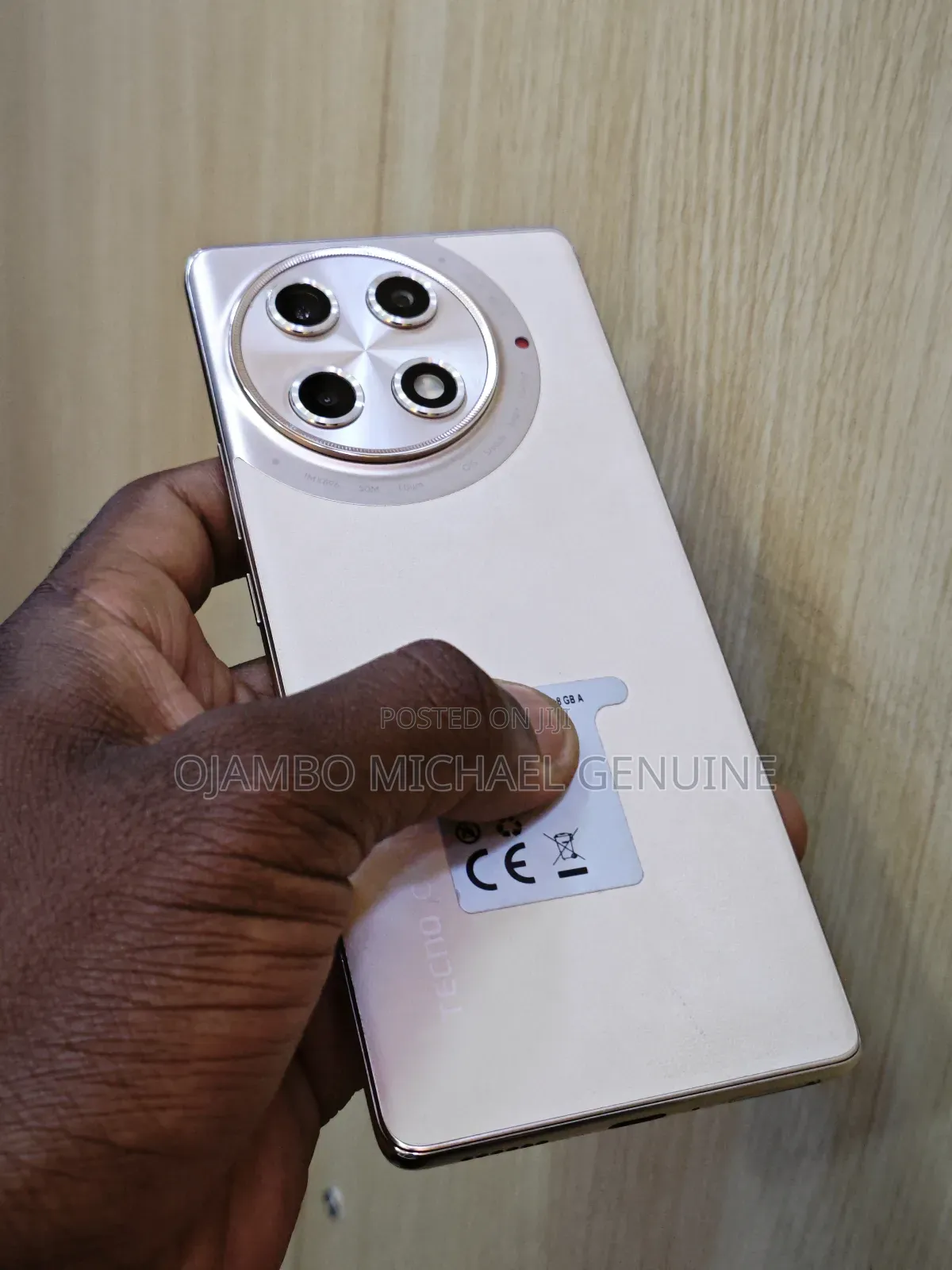 Tecno Camon 30S Pro 256 GB Gold