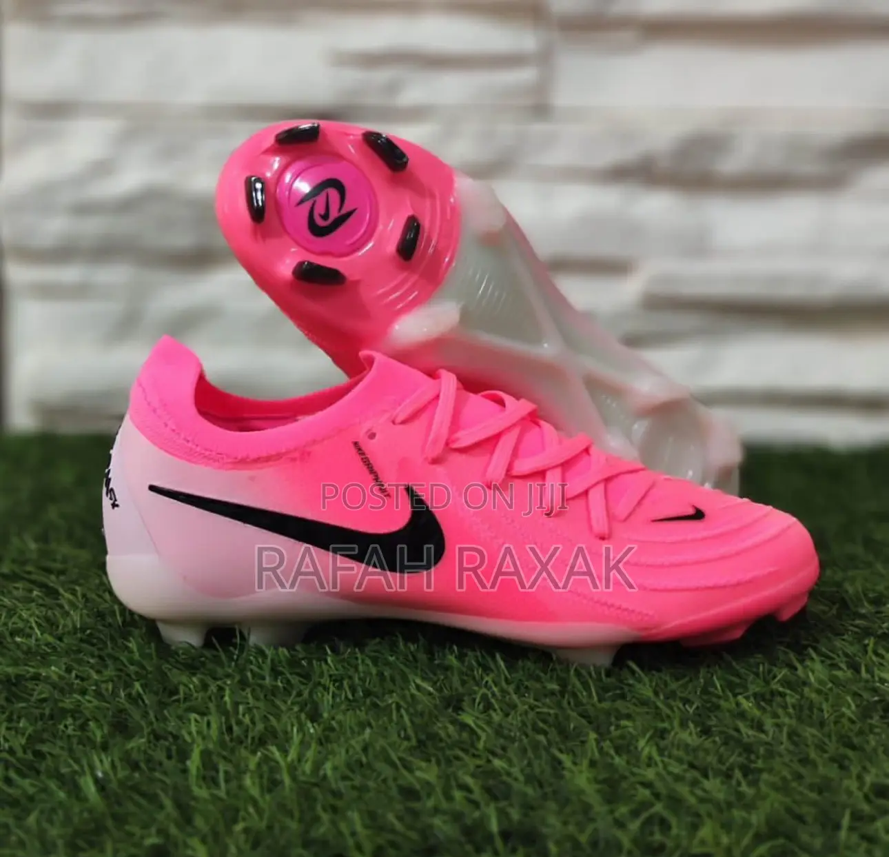 Original Pink Nike Phantom Luna GX 2 Football Shoes/Cleats