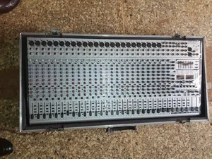 Behringer Live/Band Mixer