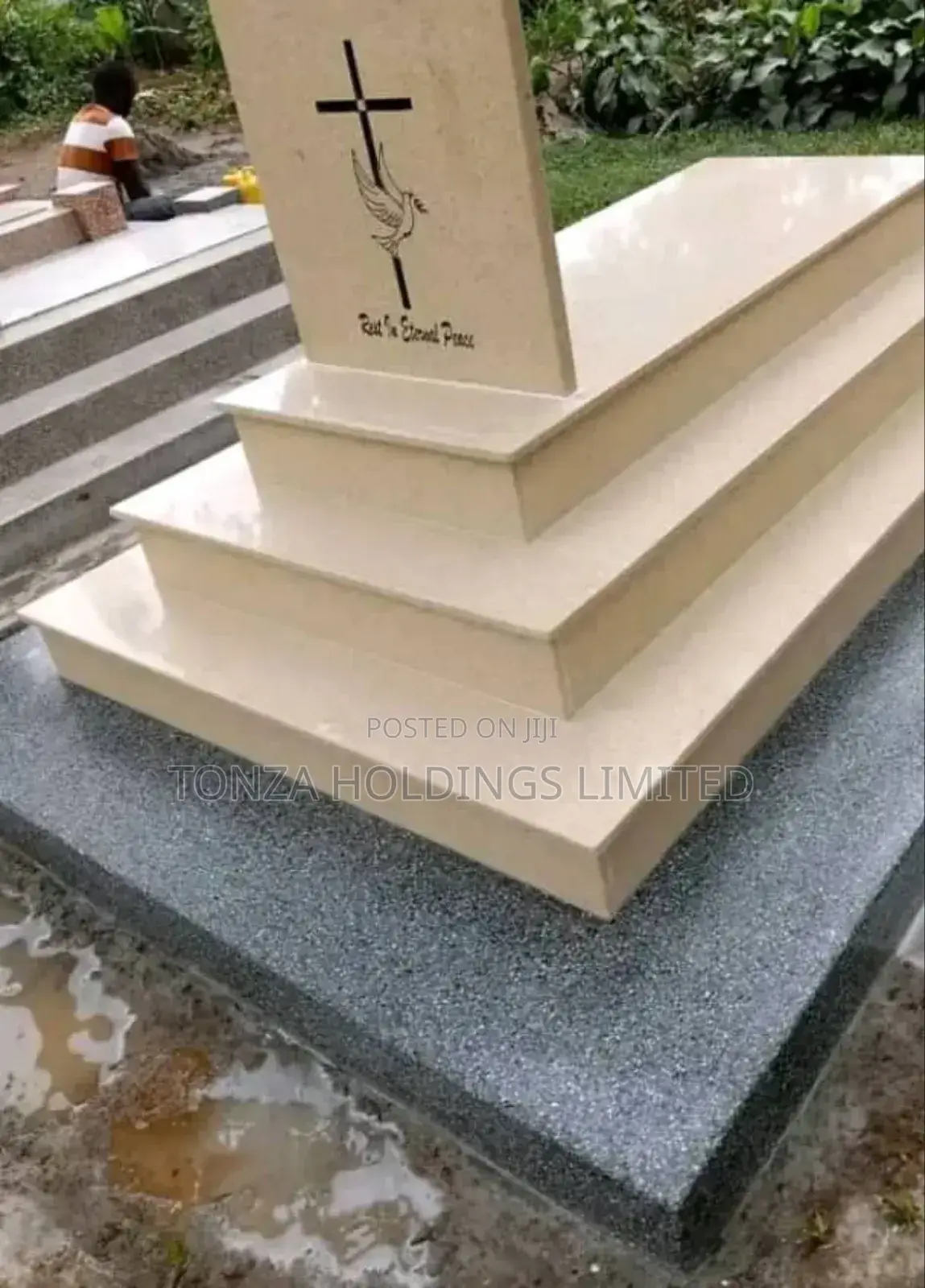 Grave Building