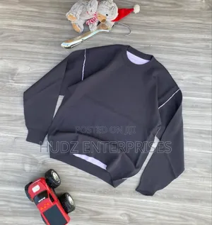 Unique Sweater Black and Gray