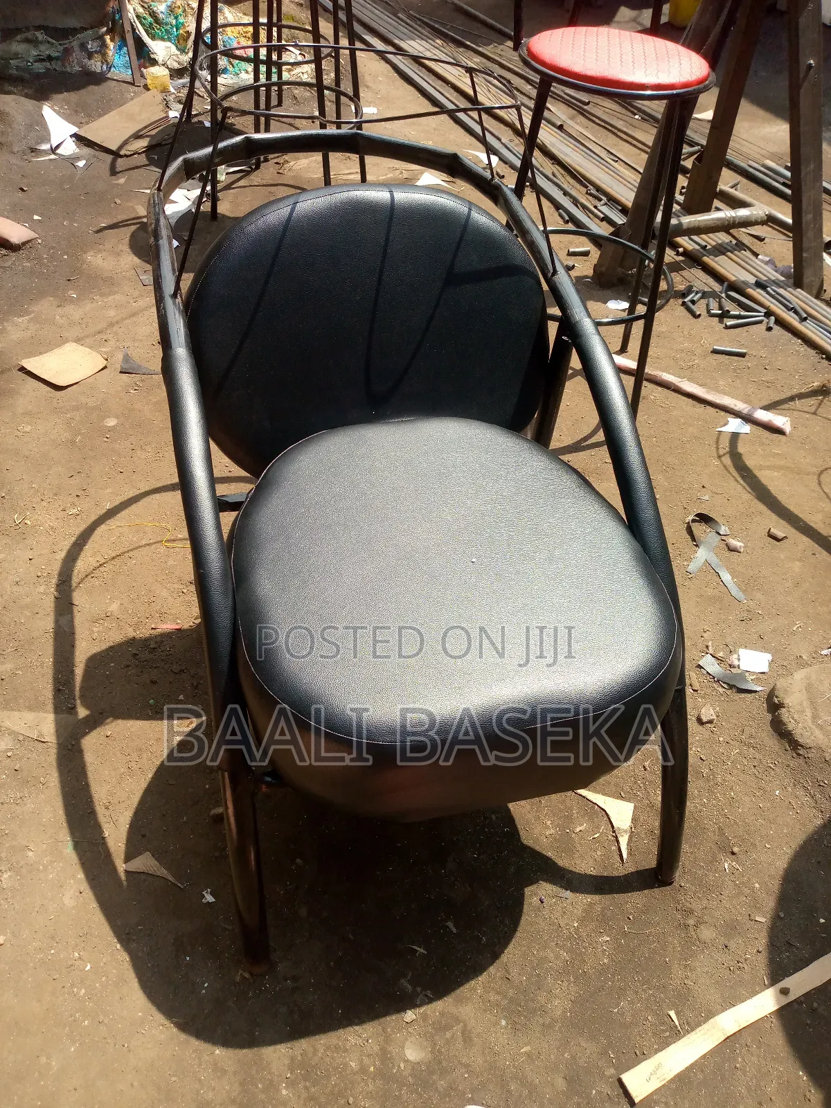 Salon Chair/Sink/ Black