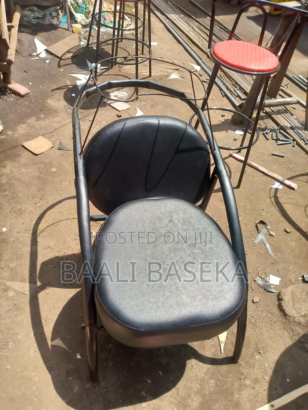 Salon Chair/Sink/ Black