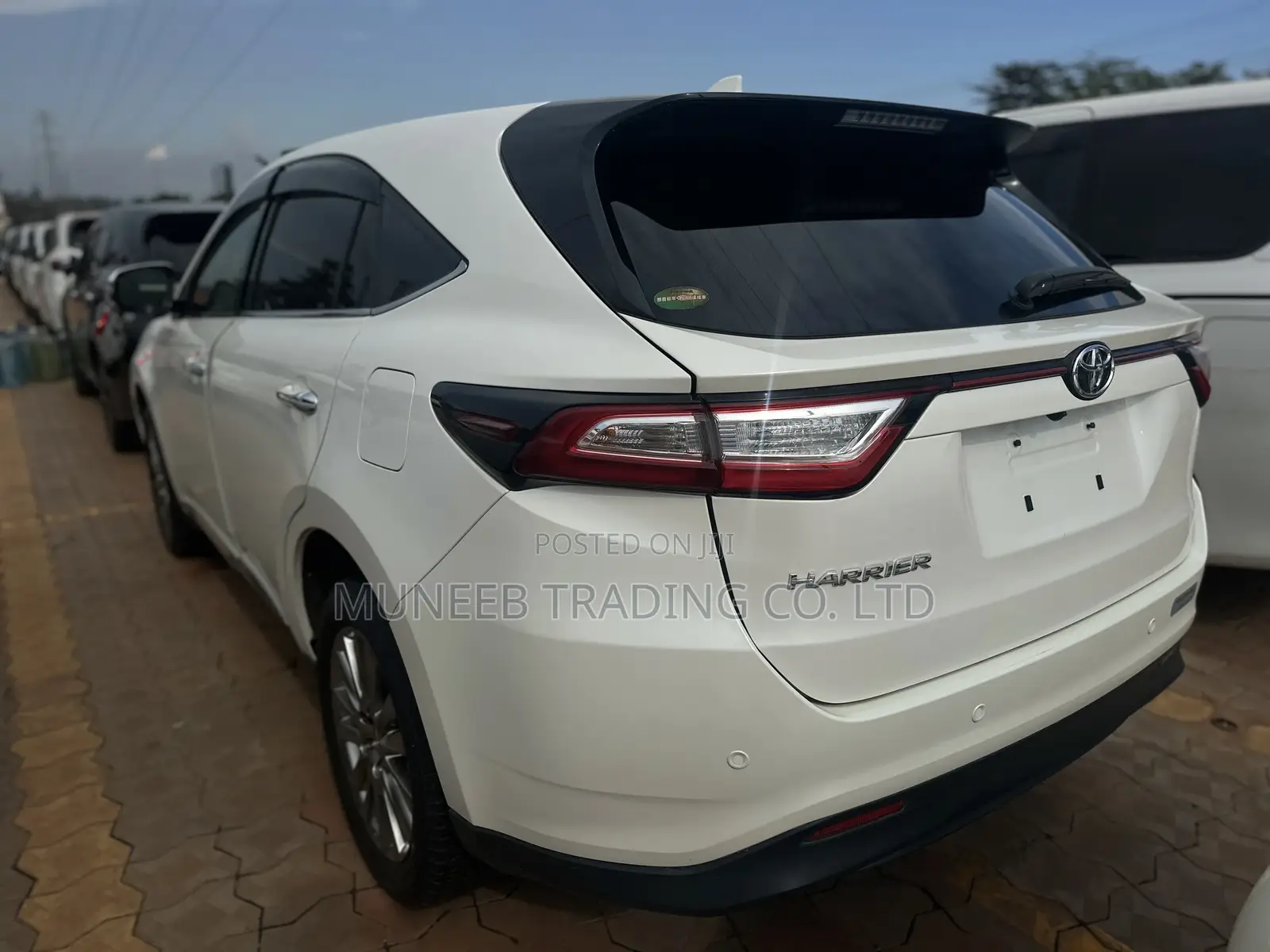 Toyota Harrier 2.0 2019 White