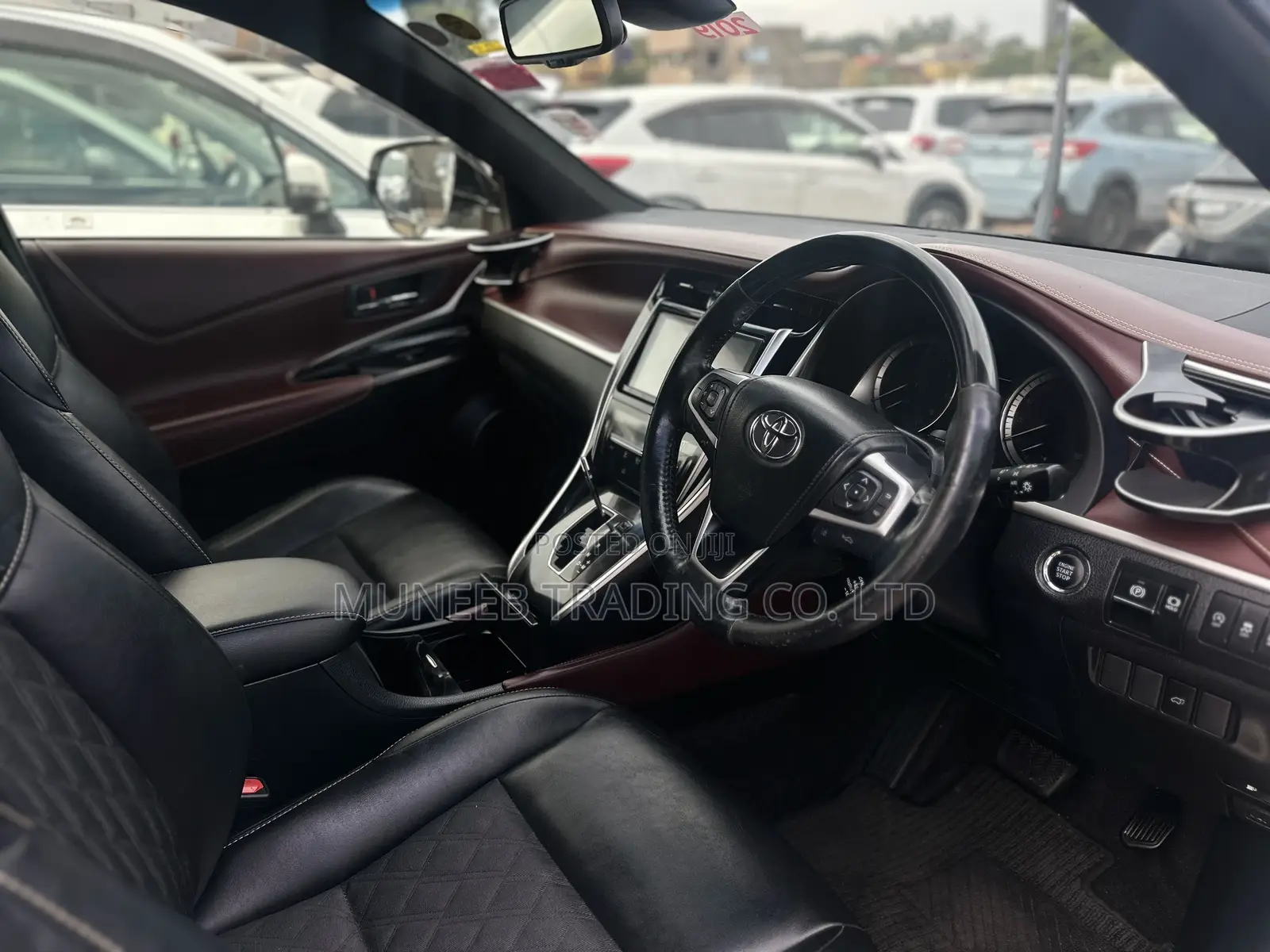 Toyota Harrier 2.0 2019 White