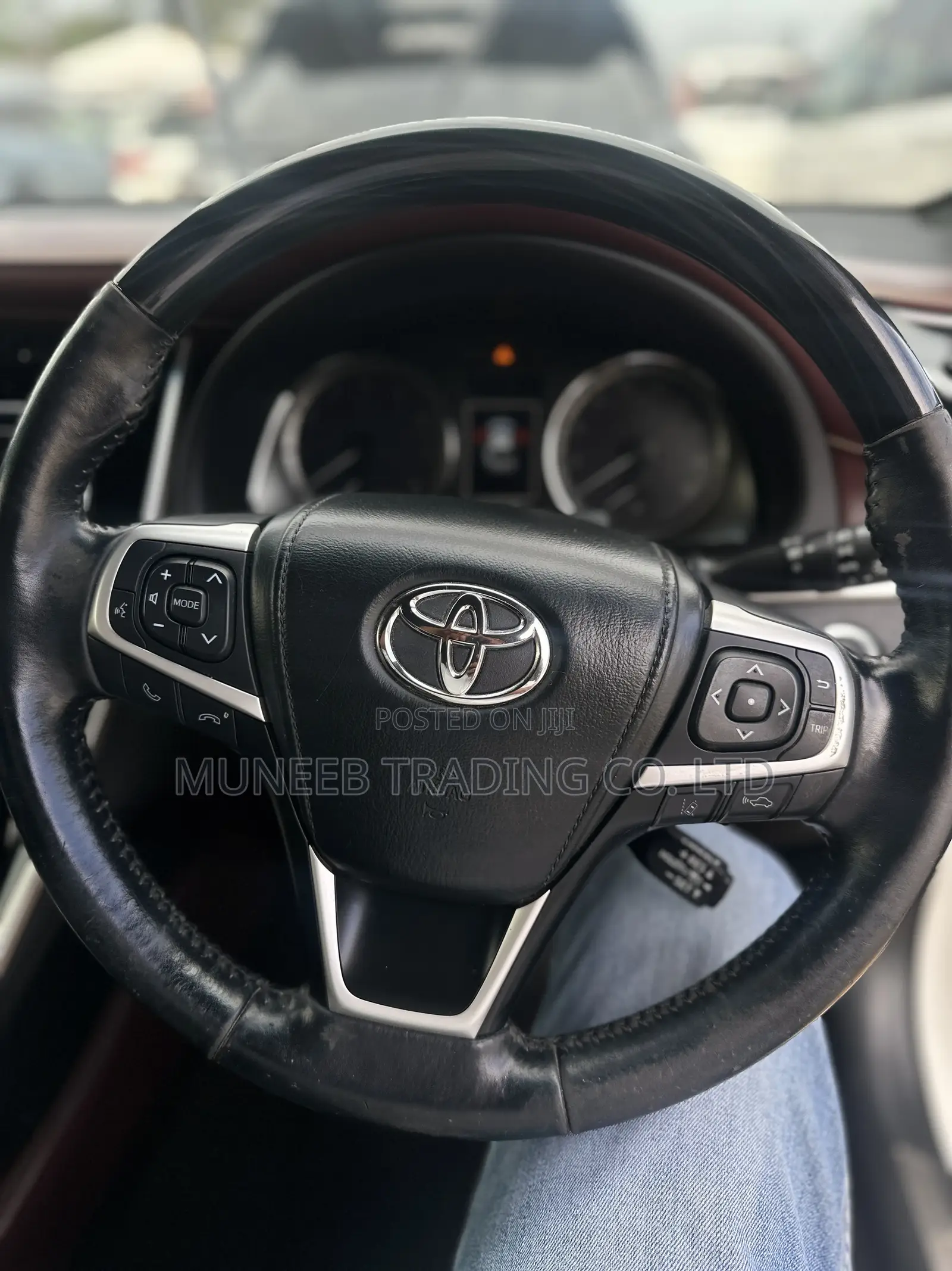 Toyota Harrier 2.0 2019 White