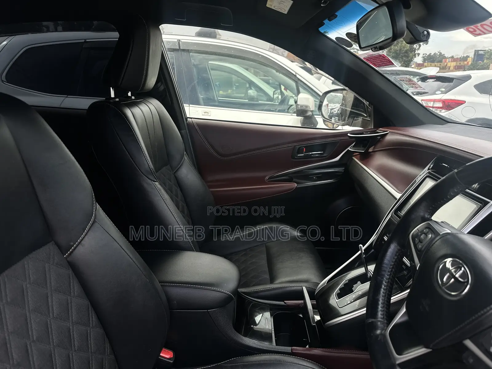 Toyota Harrier 2.0 2019 White